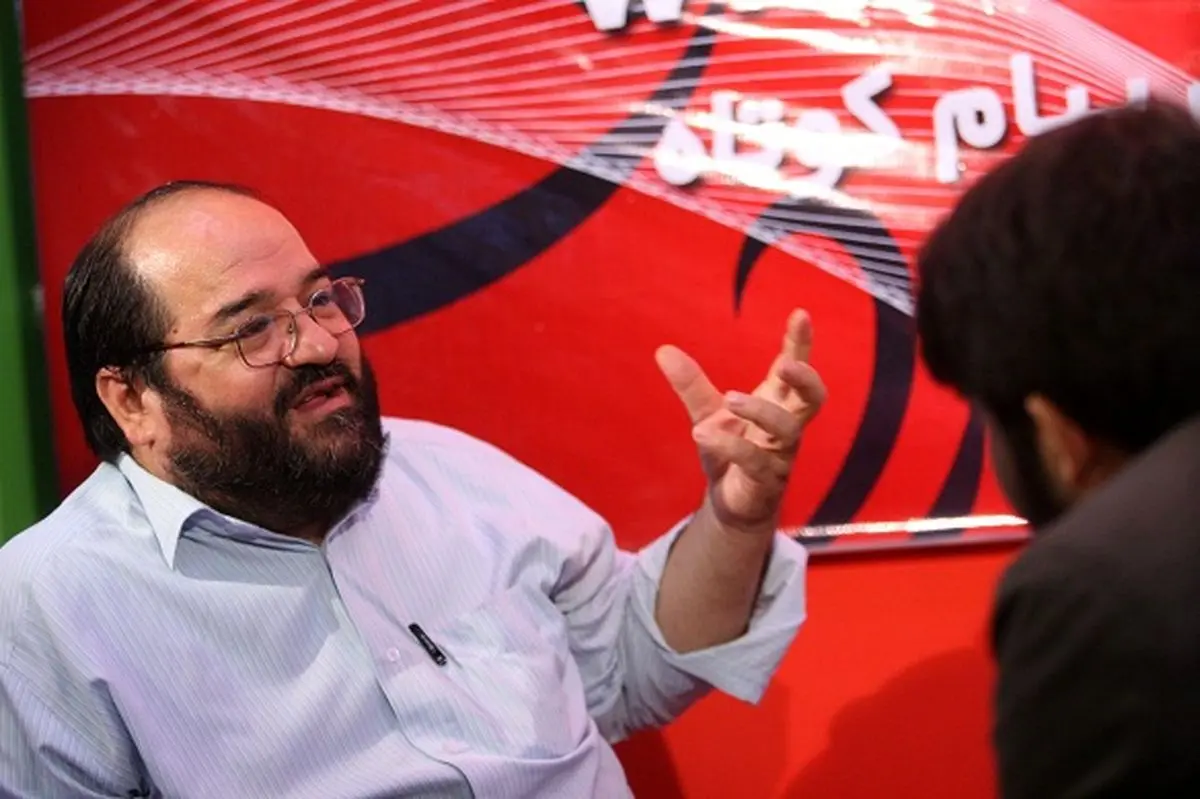 داوودآبادی: کتاب‌های "شهید بعدازظهر" و "پوسترهای جنگ" در نمایشگاه کتاب عرضه می‌شود