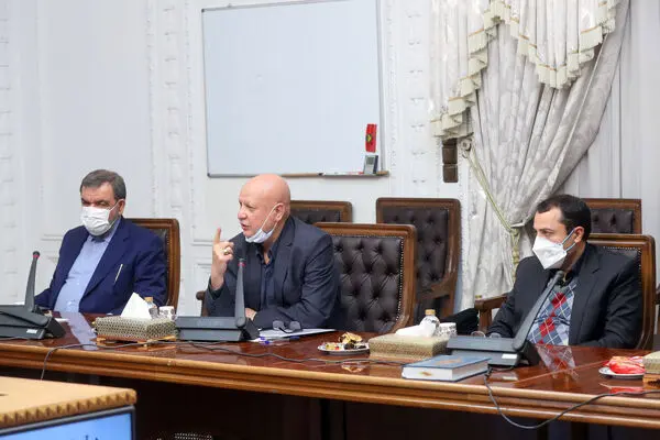 دولت رئیسی با ارز ۴۲۰۰ چه کند؟