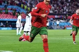پخش زنده بازی فوتبال پرتغال و شیلی از شبکه ورزش