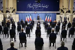  تصاویری دیدنی از دیدار امروز فرماندهان نیروی هوایی ارتش با رهبر انقلاب 