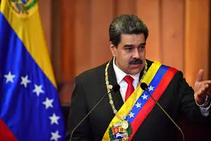 مادورو: آمریکا جنگی غیراخلاقی برای غارت ثروت‌های ونزوئلا به راه انداخته است
