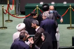 وقت‌کشی در تشکیل وزارت بازرگانی