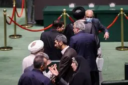 وقت‌کشی در تشکیل وزارت بازرگانی