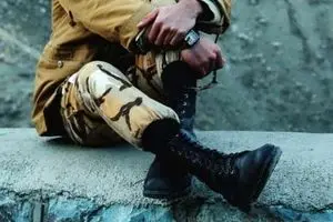 طبل بزرگ تغییر زیر پای سربازان