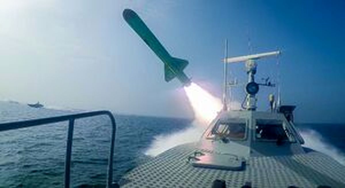 
رزمایش موشکی نیروی دریایی ارتش در دریای عمان
