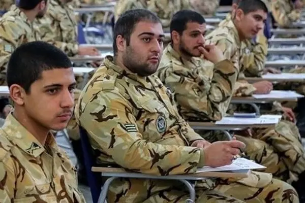 موافقان و مخالفان سربازی اجباری چه استدلالی دارند؟