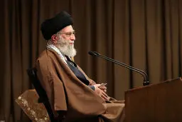 رهبر انقلاب: هدف بعثت ایجاد یک نظام سیاسی بود
