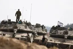 آماده‌باش ارتش اسرائیل در مرز لبنان/ حملات جدید به غزه