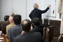  ذبح دانش و تجربه زیر پای عملگرایی