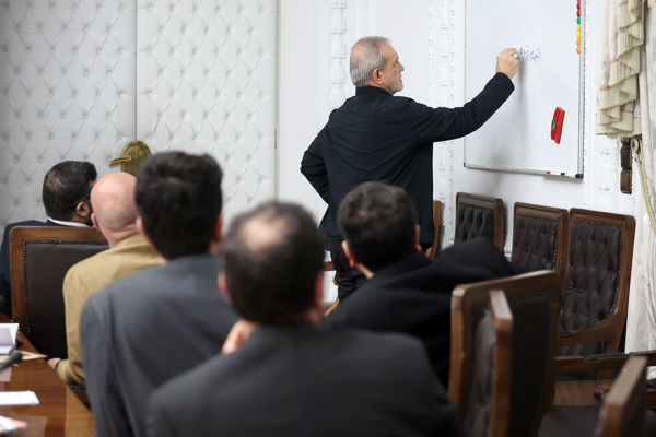  ذبح دانش و تجربه زیر پای عملگرایی
