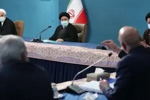 آیا مصوبات شورای عالی انقلاب فرهنگی در حکم قانون است؟