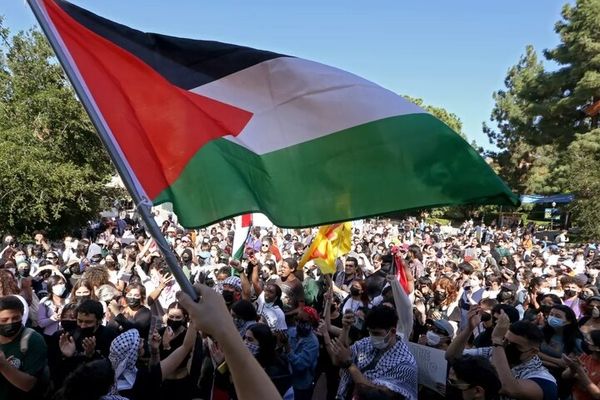اعتصاب گسترده در ۱۰ دانشگاه کالیفرنیا در حمایت از فلسطین