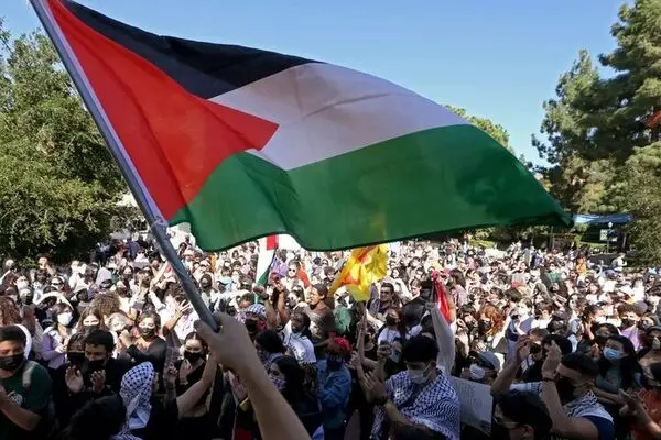 اعتصاب گسترده در ۱۰ دانشگاه کالیفرنیا در حمایت از فلسطین