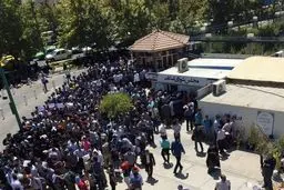 راه‌حلی برای پیگیری مطالبات سیاسی مردم