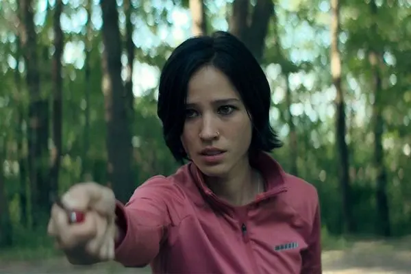 معرفی فیلم ترسناک «بیحرکت»؛ وحشت از درون، زمانی که بدن از کار میافتد