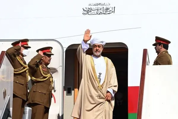 سلطان عمان وارد تهران شد
