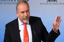  لیبرمن: صدها دریافت‌کننده واکسن به کرونا مبتلا شدند 