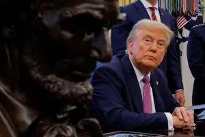 ترامپ: ایران نباید من را ترور کند