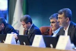 رئیس بانک مرکزی: نوسانات اخیر ارز نتیجه هراس‌افکنی دشمن است 