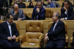 منافع قشر ضعیف، قربانی رضایت طبقه‌ای خاص