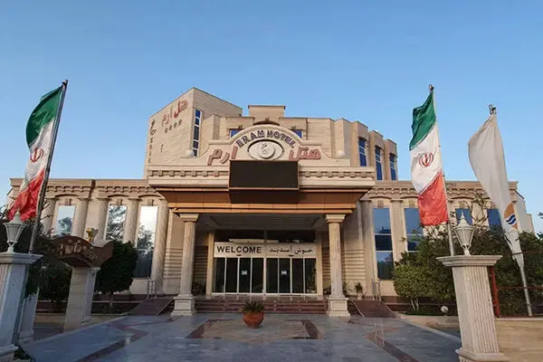 آشنایی با خدمات هتل ارم قشم در سفر به جزیره
