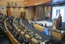 الگوی درست حکمرانی، شبکه‌ای نخبگانی است