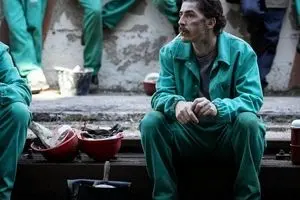 پخش فیلم سینمایی «ساختمان لاف» از شبکه نمایش