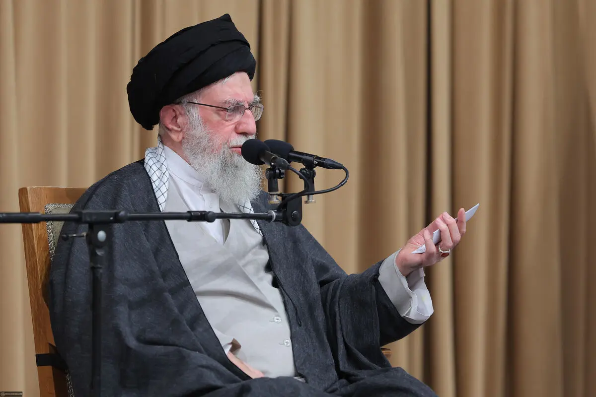 حل مشکلات اقتصادی و تأمین کالاهای اساسی، اولویت اصلی دولت است