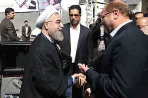 جدال قدیمی شرق و غرب در سیاست ایران دوباره زنده شد