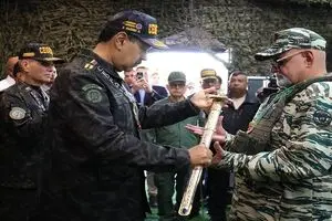 امپریالیسم در لباس مبارزه با تروریسم | پاسخ قاطع مادورو و تقویت توان دفاعی ونزوئلا