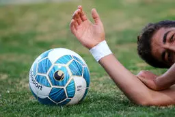 سیاه‌جامگان و ملوان با تساوی به رختکن رفتند/ ملوان یک نیمه تا بقا