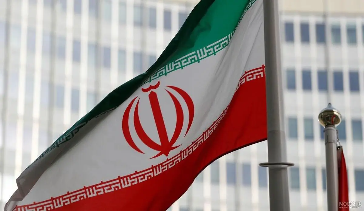 در صورت هرگونه تعرض به ایران، فارغ از اختلاف دیدگاه‌های خود با حکومت، با تمام قدرت از کشورمان دفاع می‌کنیم