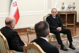 تاکید رئیس جمهور بر نقش مخرب و بی‌ثبات ساز امریکا و رژیم صهیونیستی در منطقه