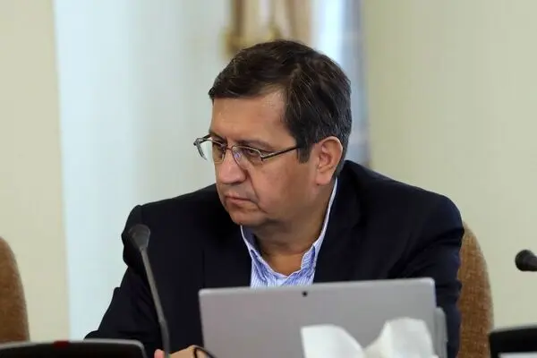 رئیس بانک مرکزی: سال 1400 باثبات‌تر از 1399 