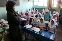 احکام رتبه‌بندی ۱۲۶هزار معلم بازنشسته صادر شد 