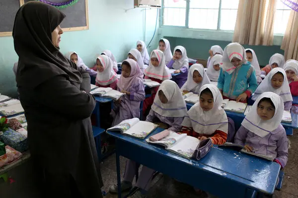تامین معلم در دقیقه‌ی نود