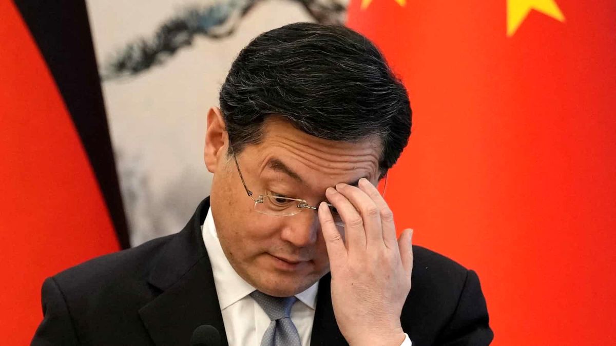وزیر گمشده؛ بررسی تغییر ناگهانی وزیر امور خارجه چین