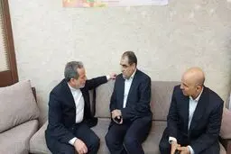 وزیر امور خارجه به عیادت سفیر ایران در لبنان رفت