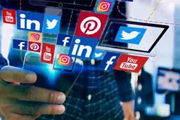 برداشت مجازی از فضای فکری رهبری