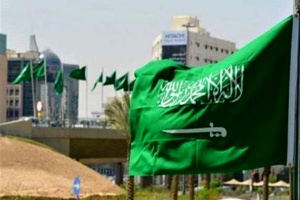  جنجال پیشنهاد حذف نماد شمشیر از پرچم عربستان 
