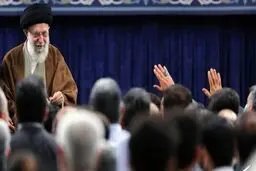 جمعی از کارگران فردا با رهبر معظم انقلاب دیدار می‌کنند