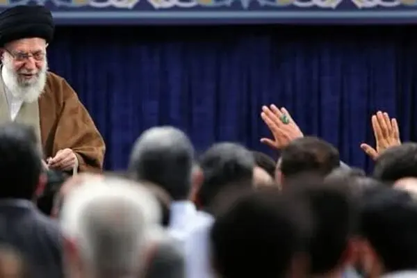جمعی از کارگران فردا با رهبر معظم انقلاب دیدار می‌کنند