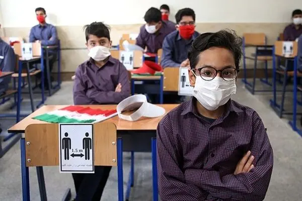 آذرماه همه‌ی مدارس حضوری می‌شوند