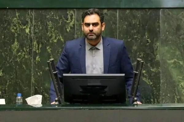 ثابتی: چرا علی انصاری با اتهامات سنگین فساد اقتصادی همچنان آزاد است؟