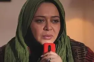 پخش فیلم سینمایی «گوشی قرمز» از شبکه نمایش