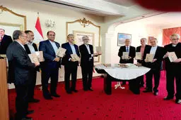 زبان و ادب فارسی، رشته‌‌ی الفت ایران و تاجیکستان