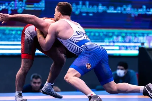 قهرمانی استقلال قم در لیگ برتر کشتی فرنگی با نتیجه ۸ بر ۲