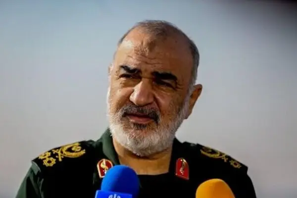 انهدام ناوهای هواپیمابر با موشک بالستیک از راهبردهای ماست
