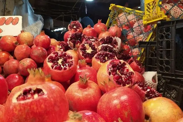 قیمت عمده فروشی میوه شب یلدا اعلام شد | از انار تا خرمالو و پرتقال