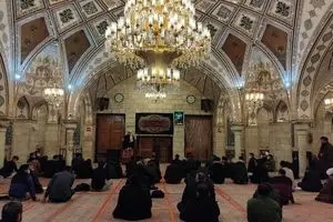 فیلم: عزاداری فاطمیون در جوار ضریح حضرت رقیه(س)